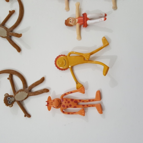 28pc flat bendable 3-4" Play Action Figures - Picture 8 of 8